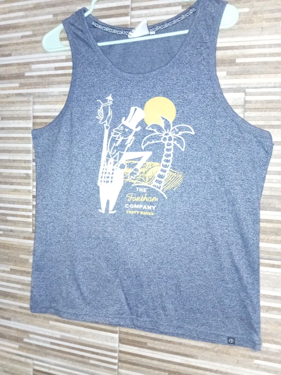 Musculosa A ≠ - imagen 1