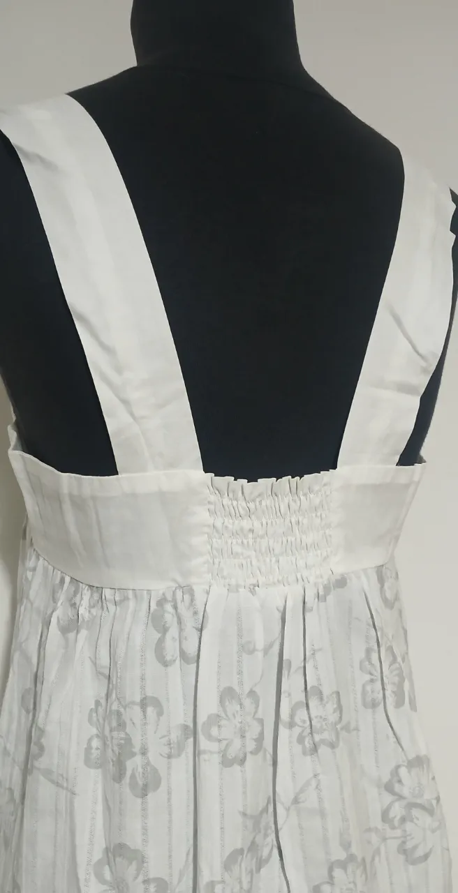 Vestido Diseño propio - imagen 3