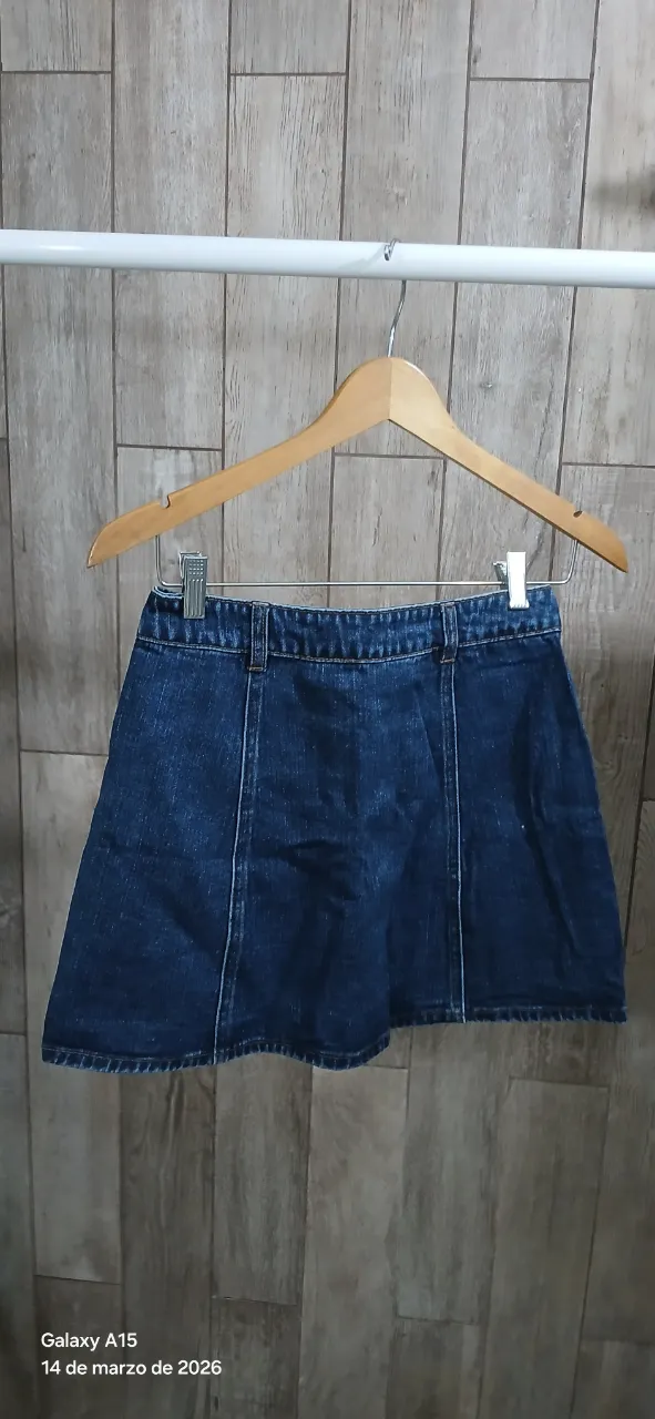 Minifalda Forever 21 - Vista 2