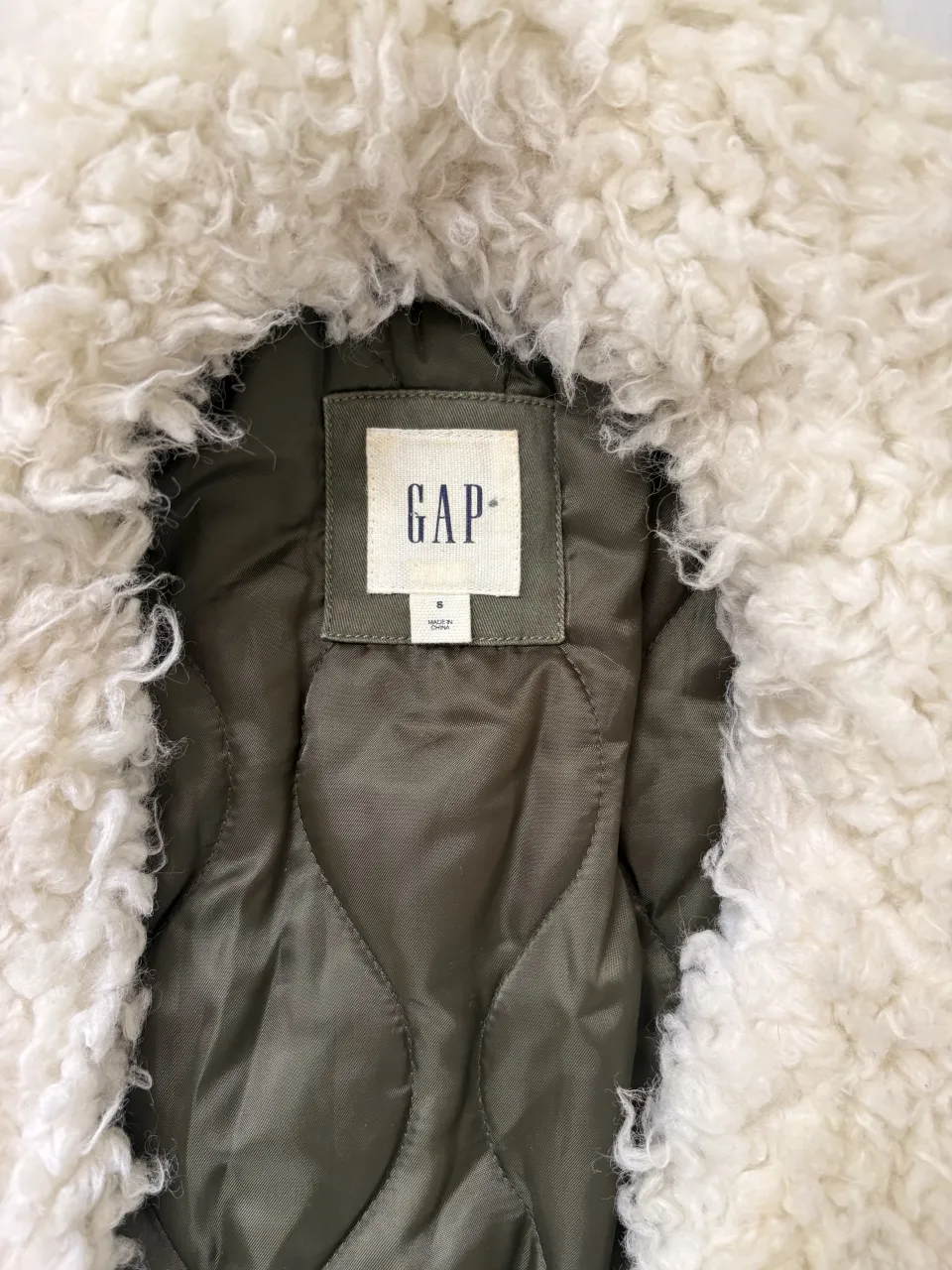 Campera GAP - imagen 3