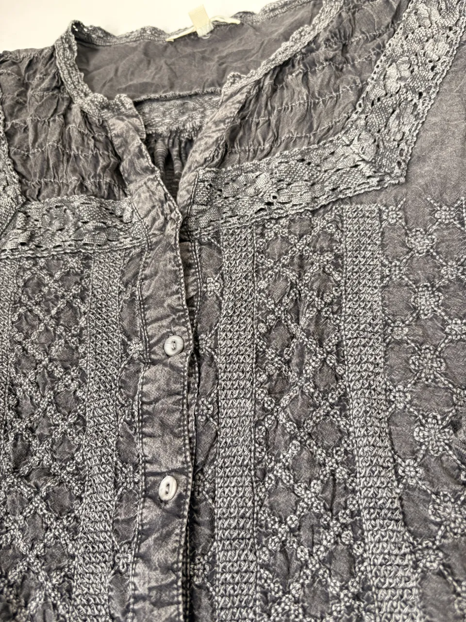 Remera SOLITAIRE - imagen 4