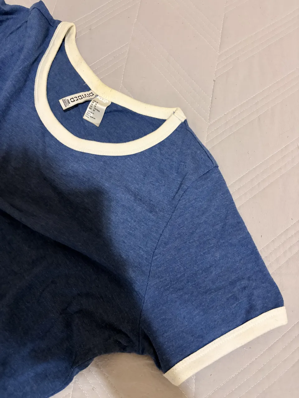 Remera Divided - imagen 2