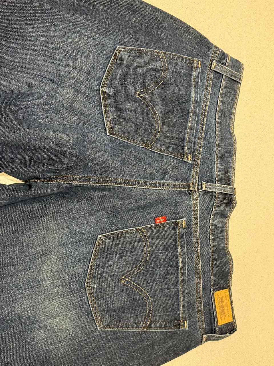 Jean Levi's - imagen 4
