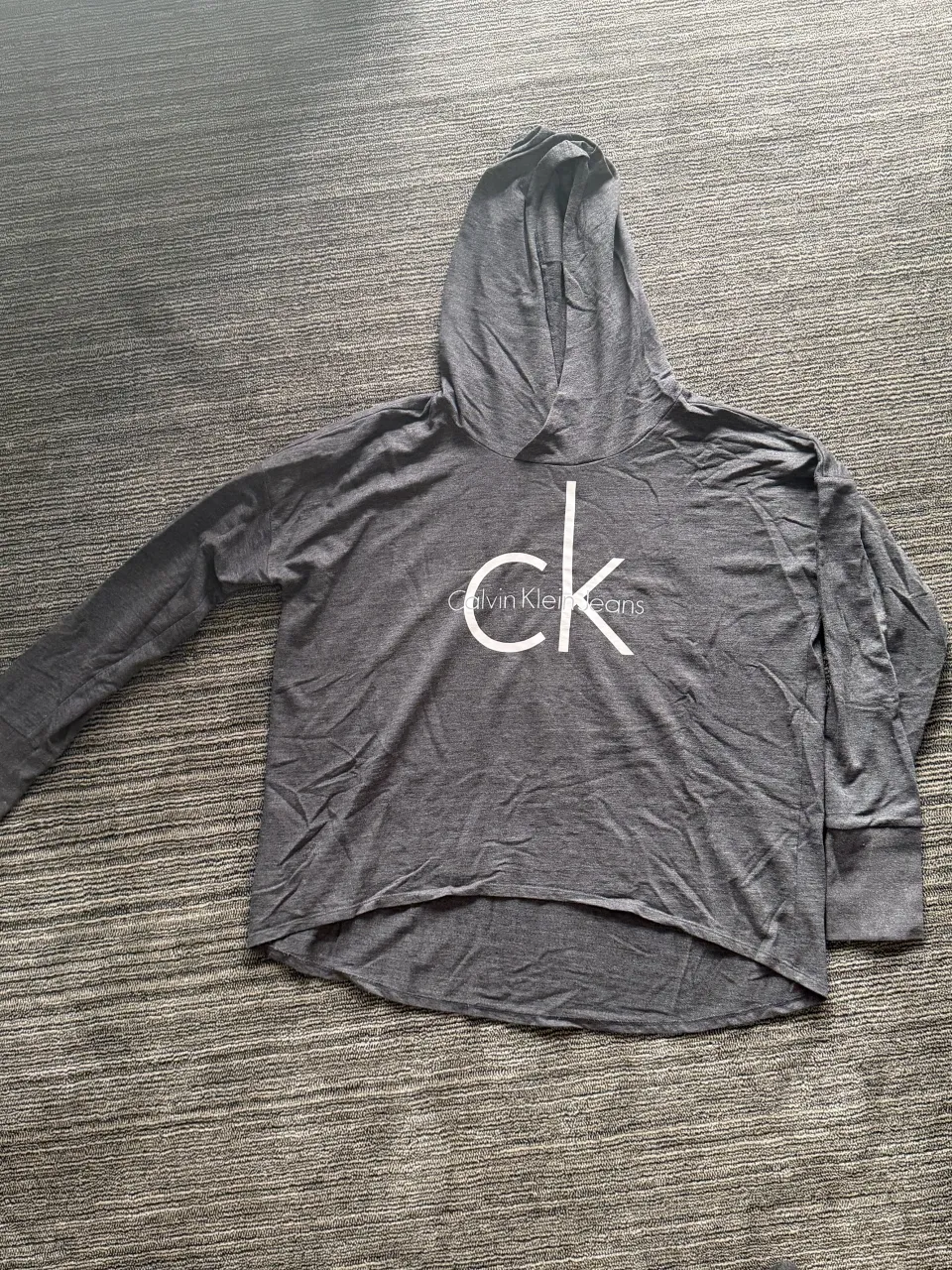 Buzo Calvin Klein - imagen 1