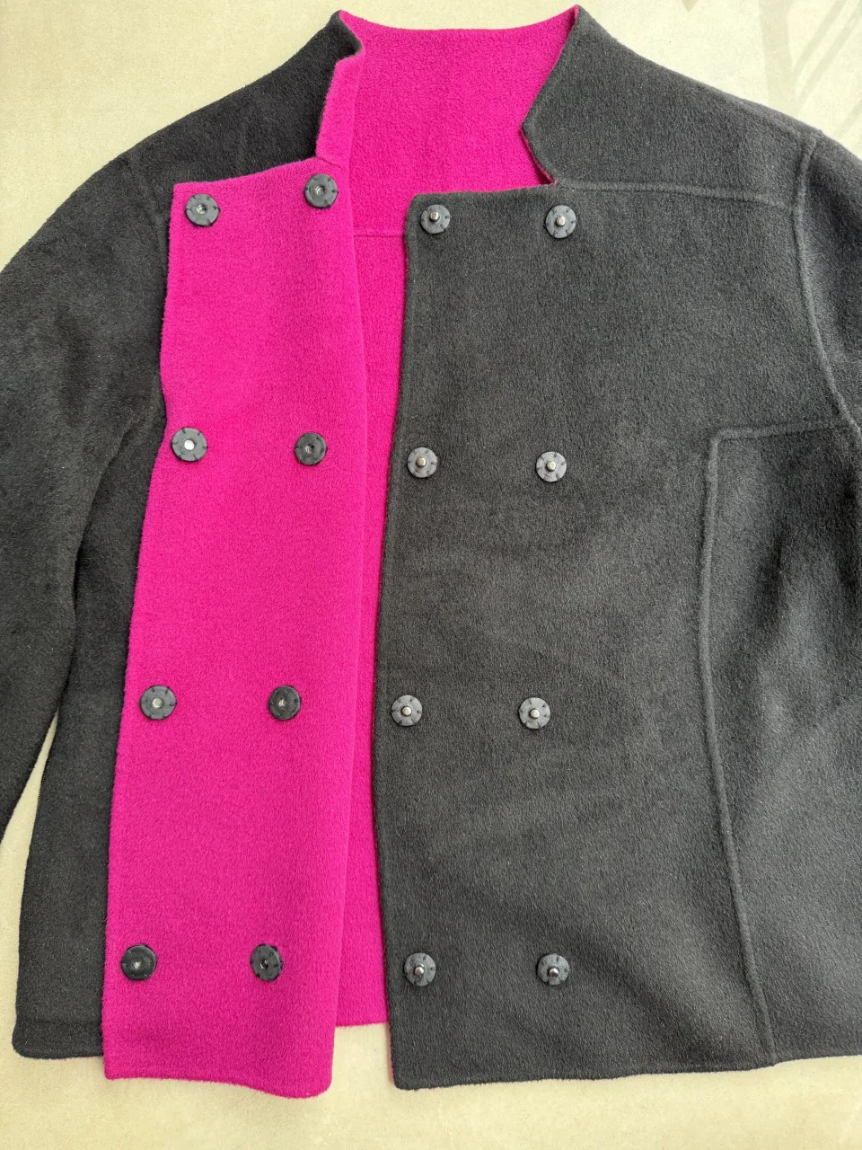 Campera A ≠ - Vista 2
