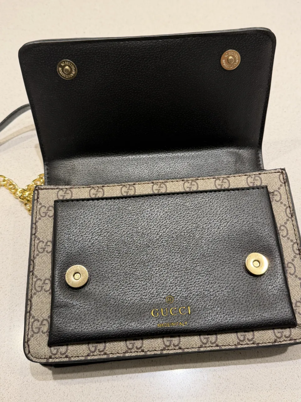 Cartera A ≠ - imagen 3