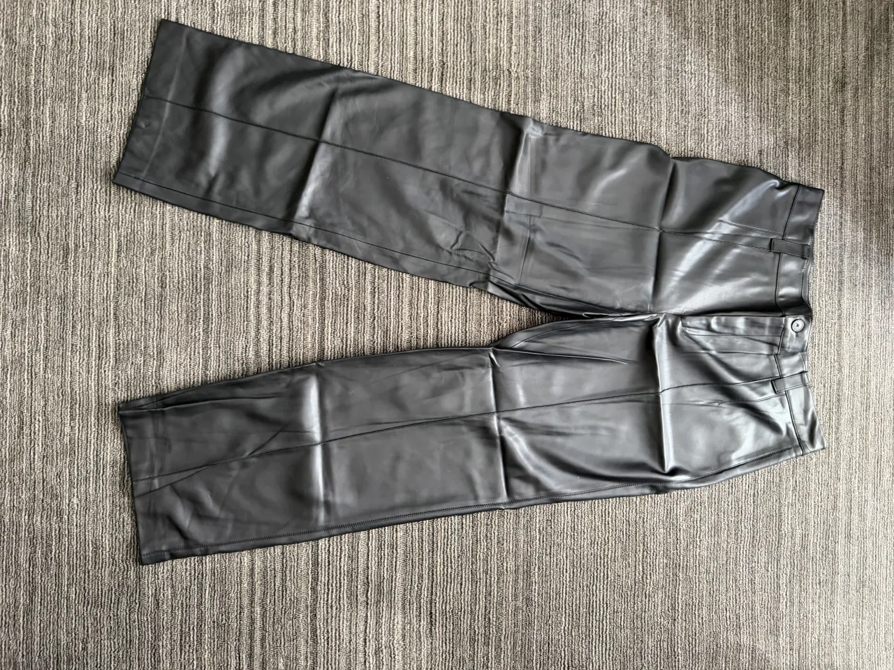 Pantalón Zara