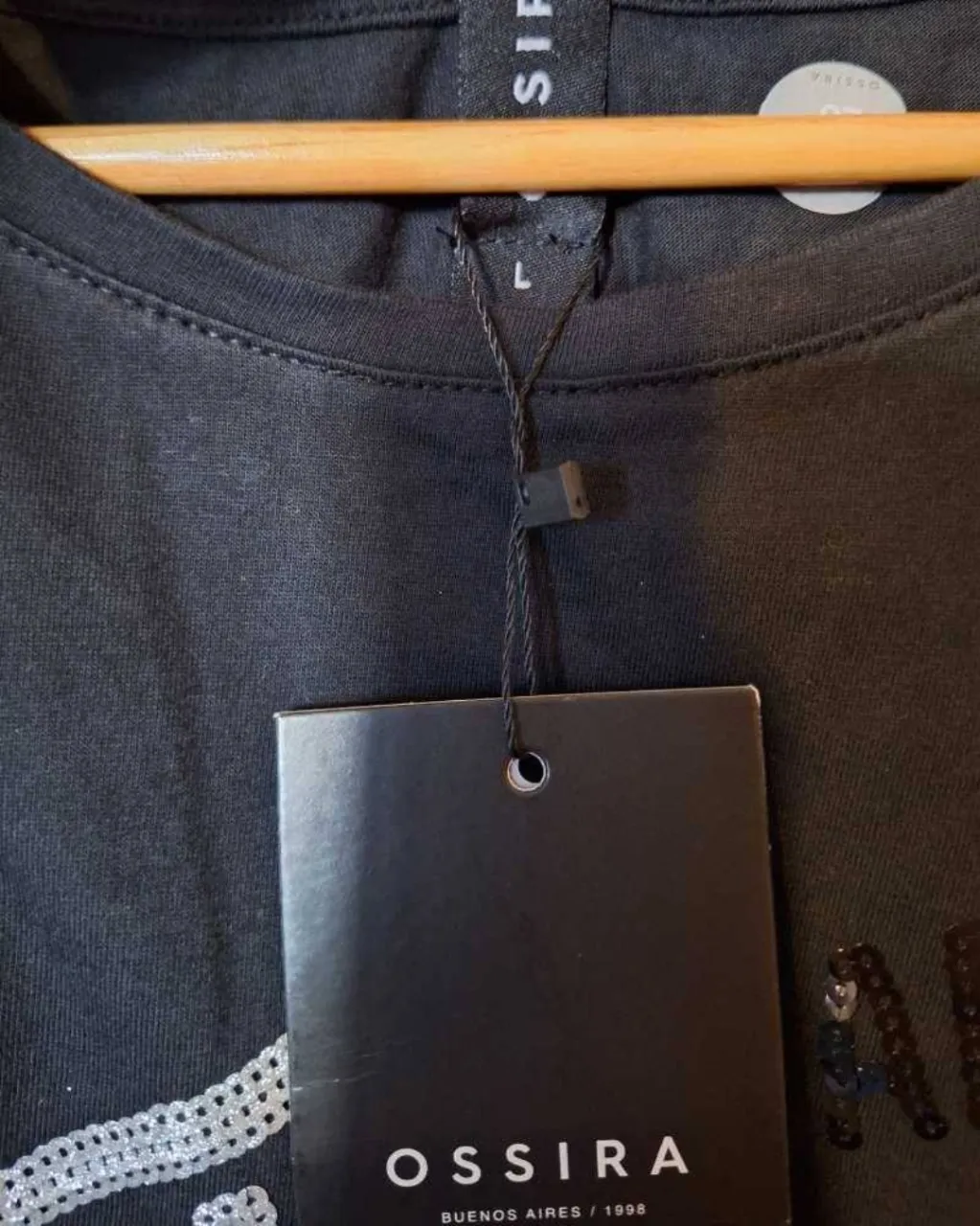 Remera Ossira - Vista 2