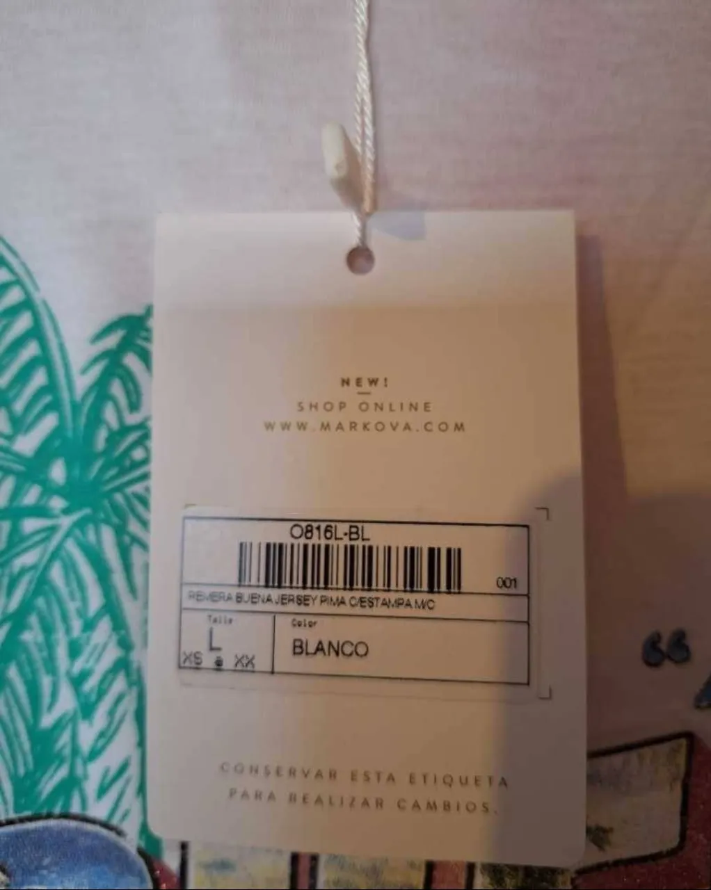 Remera Markova - Vista 3