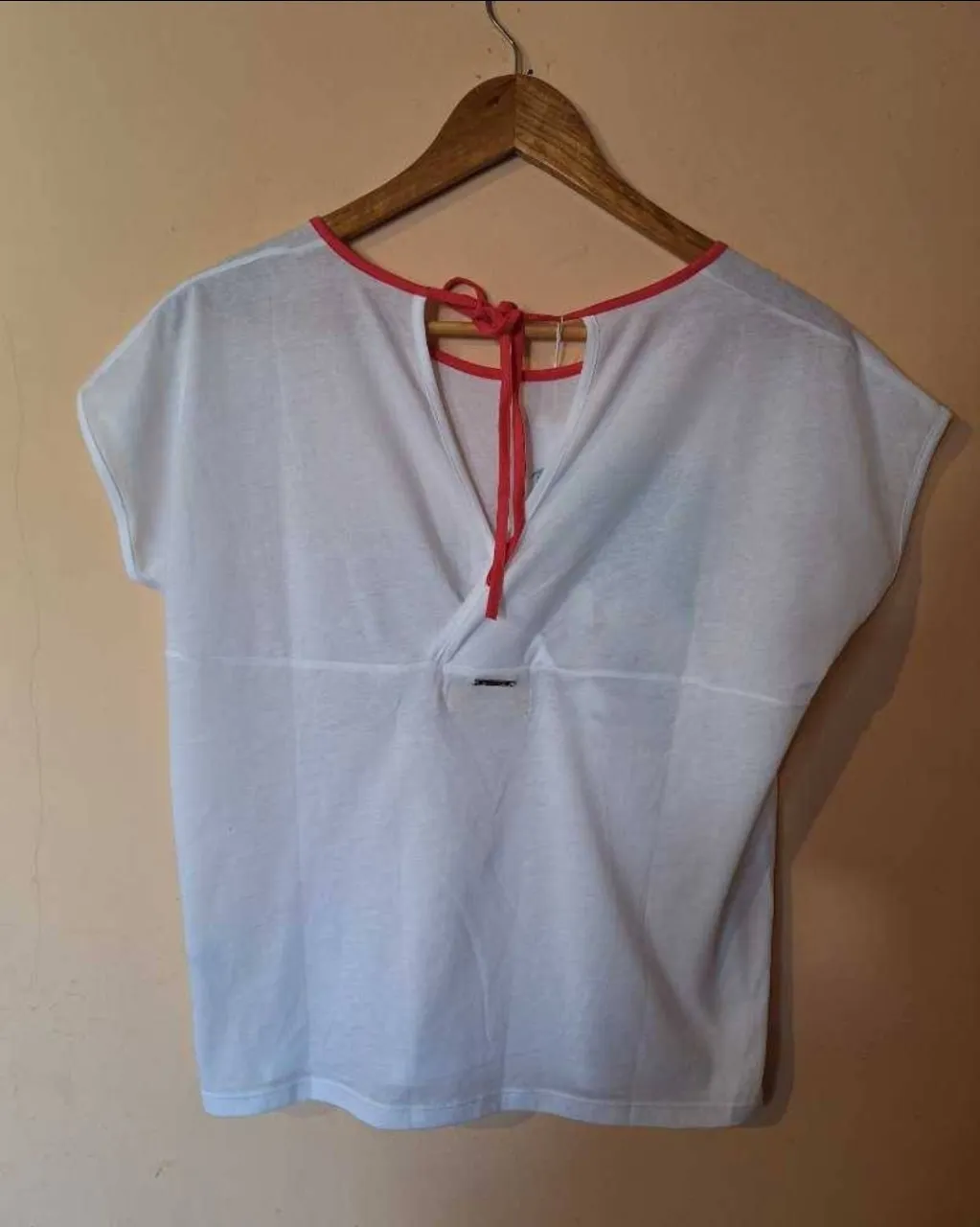 Remera Markova - Vista 2