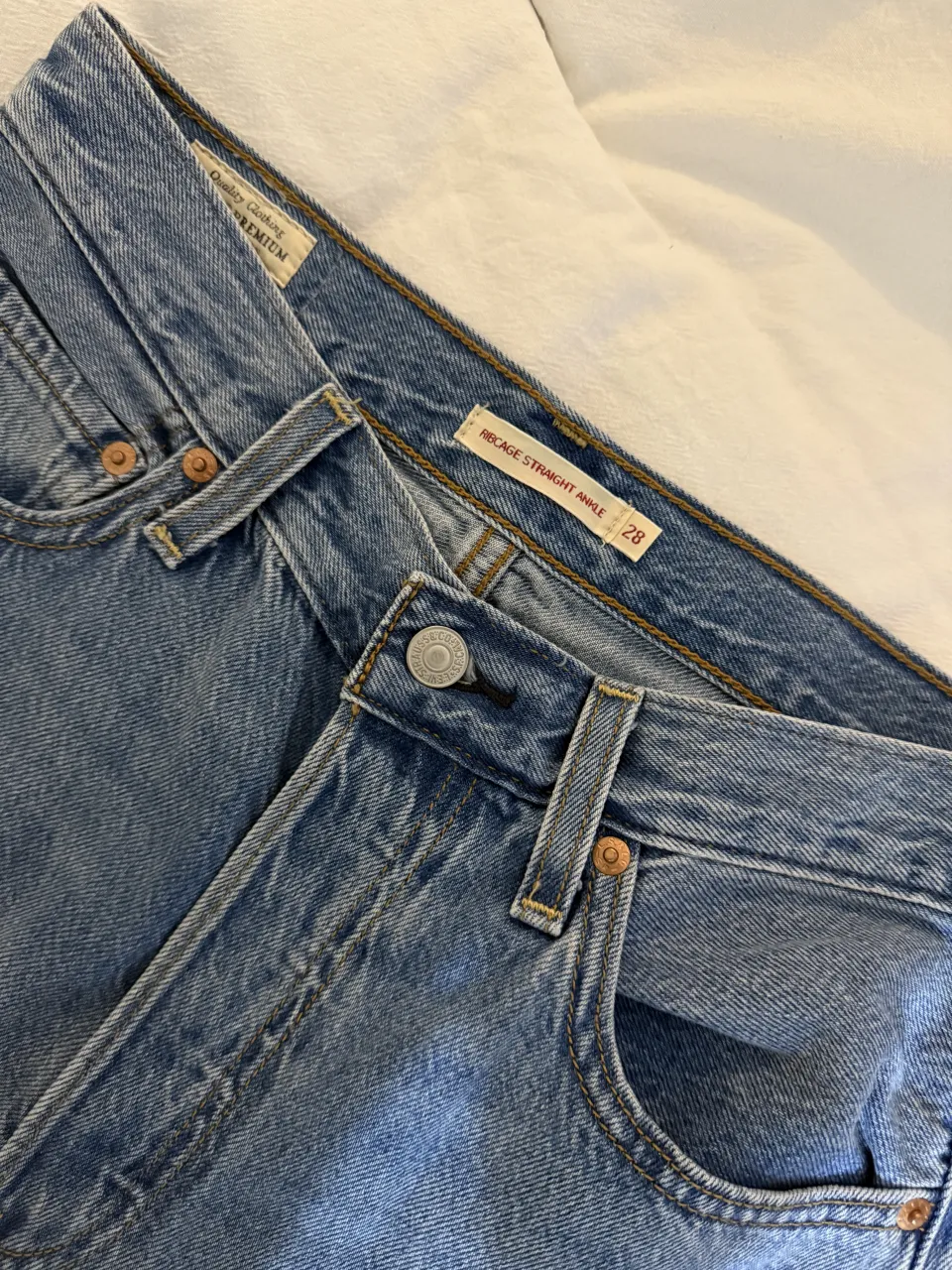 Jean Levi's - imagen 4