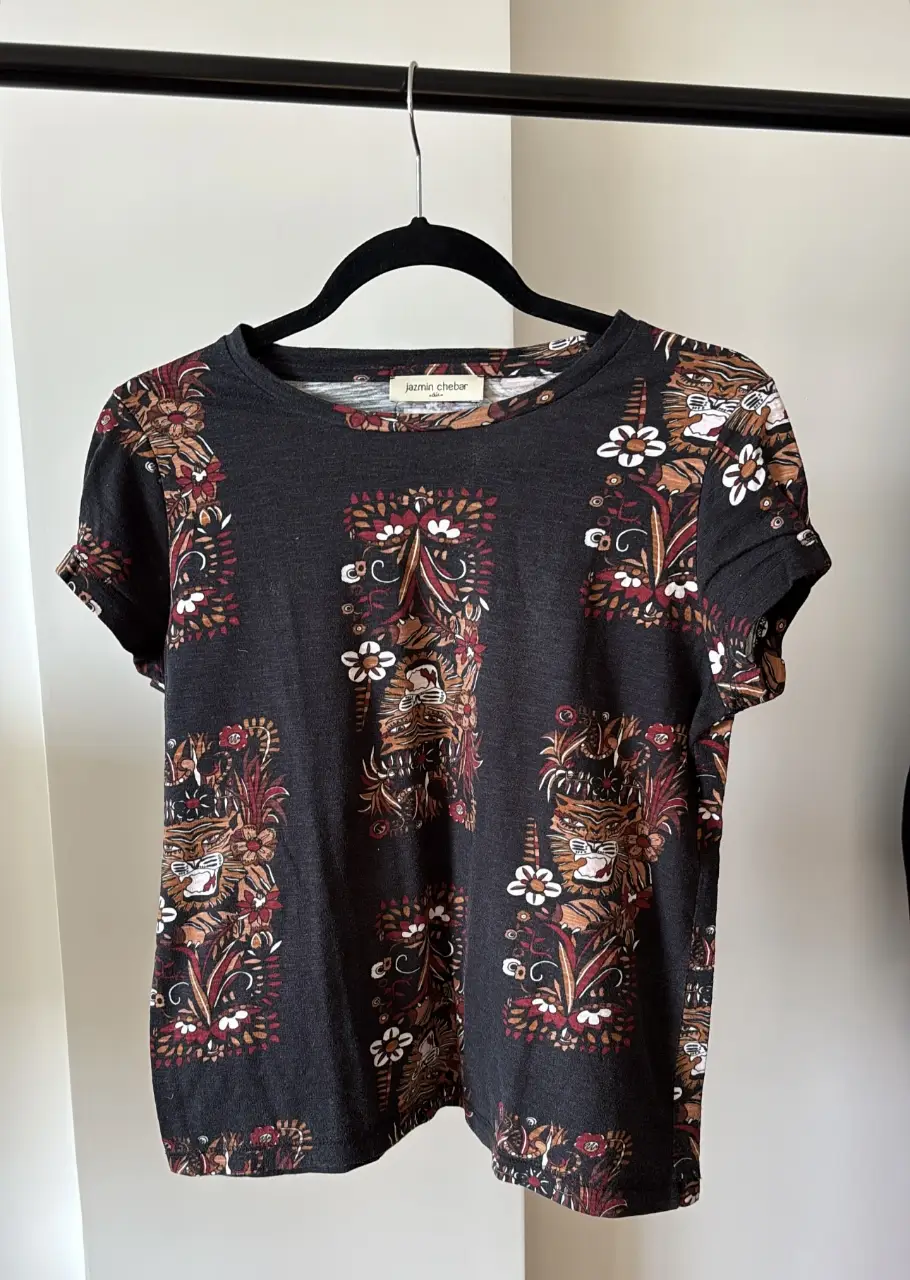 Remera Jazmín Chebar - imagen 1