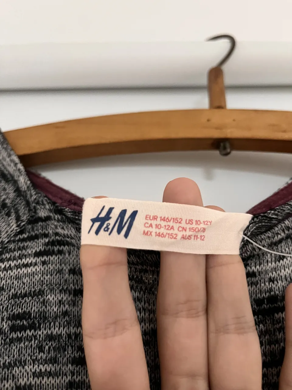 Sweater de cuello redondo H&M - imagen 2