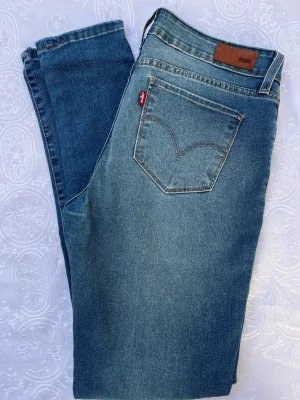 Levi's