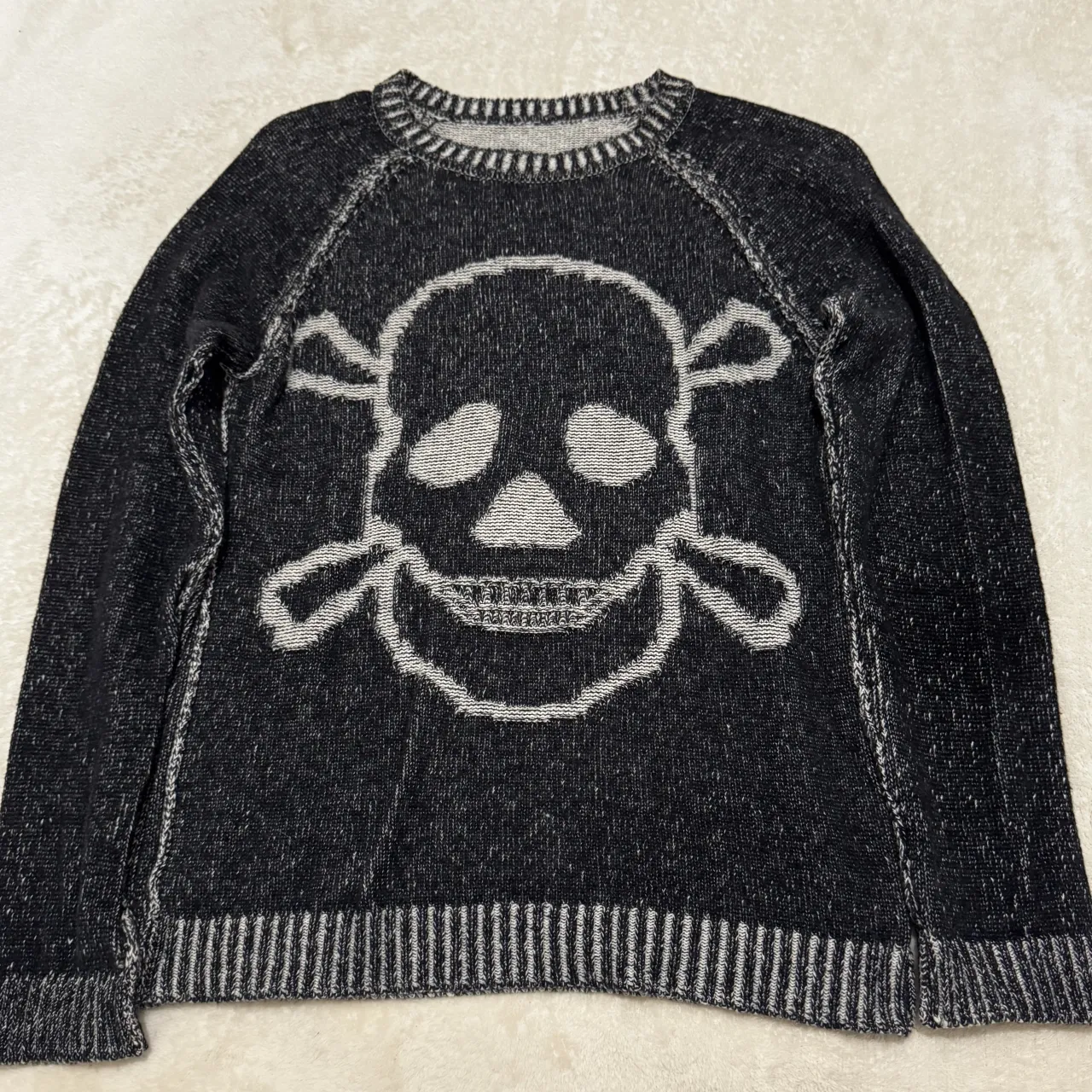 Sweater A ≠ - imagen 3
