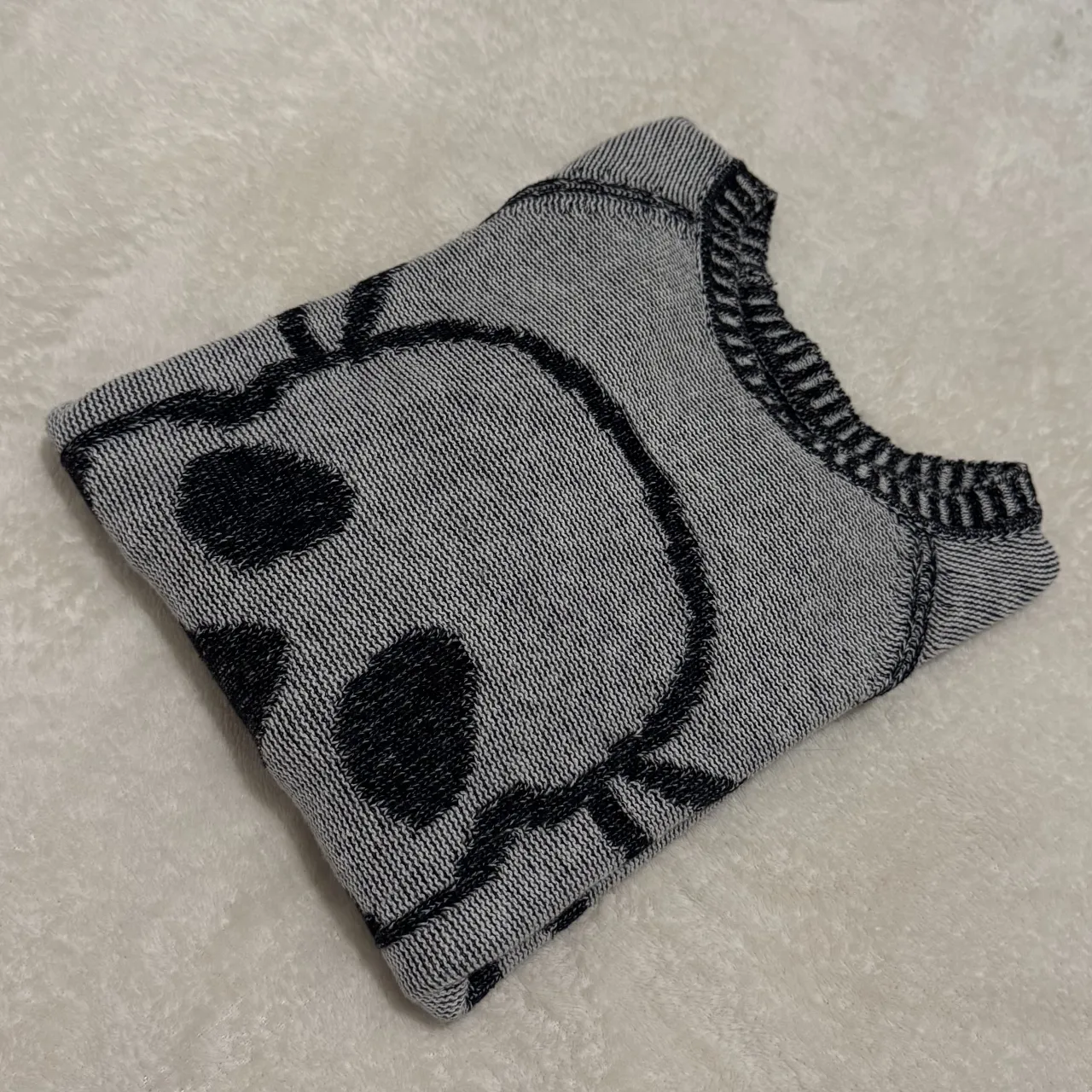 Sweater A ≠ - imagen 1