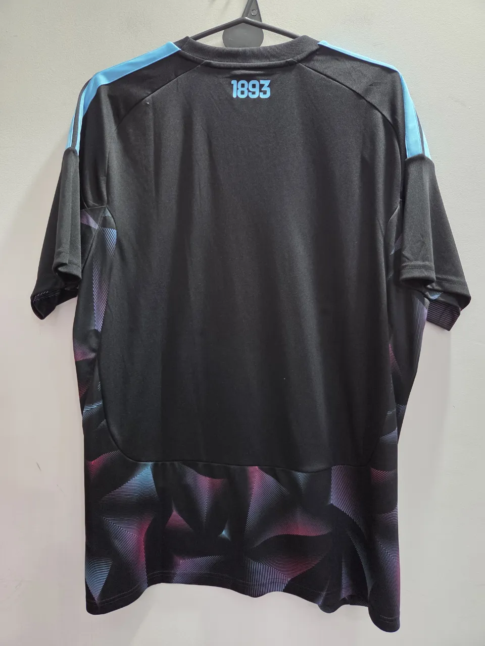 Remera adidas - imagen 4