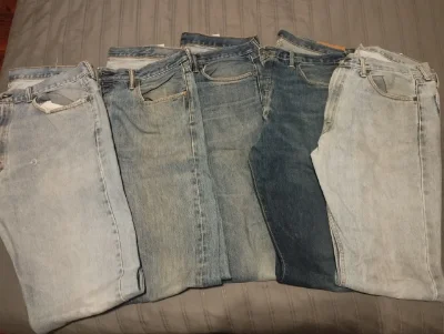 Levi's