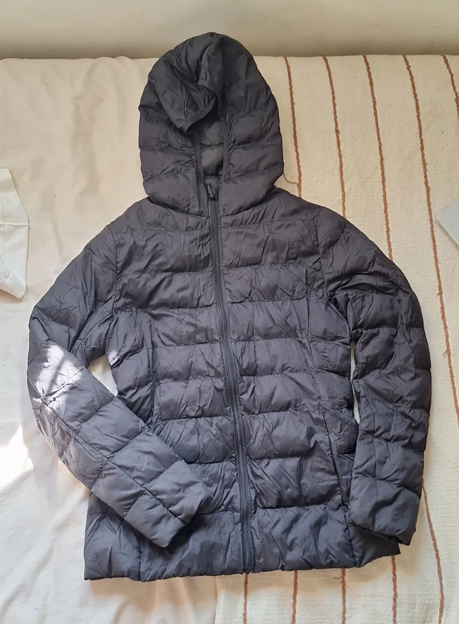 Campera de plumas Uniqlo