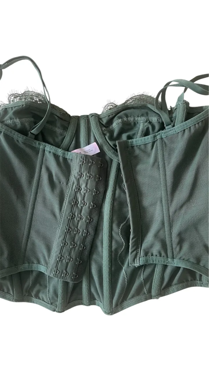 Musculosa Urban Outfitters - imagen 2