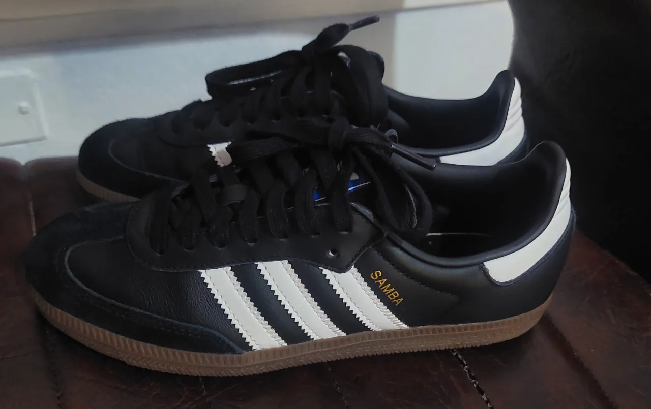 Zapatillas adidas - imagen 1