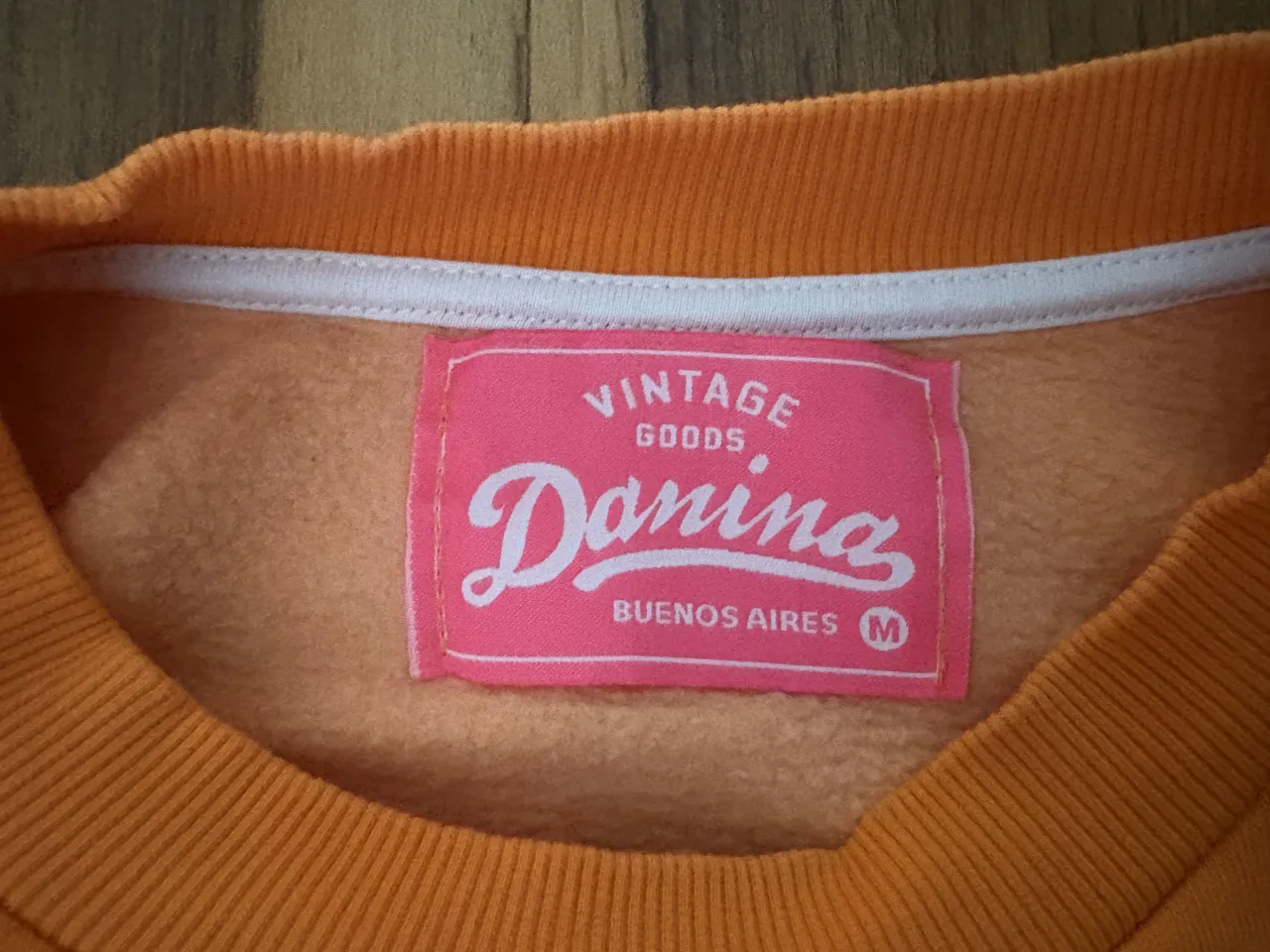 Buzo Danina - imagen 2