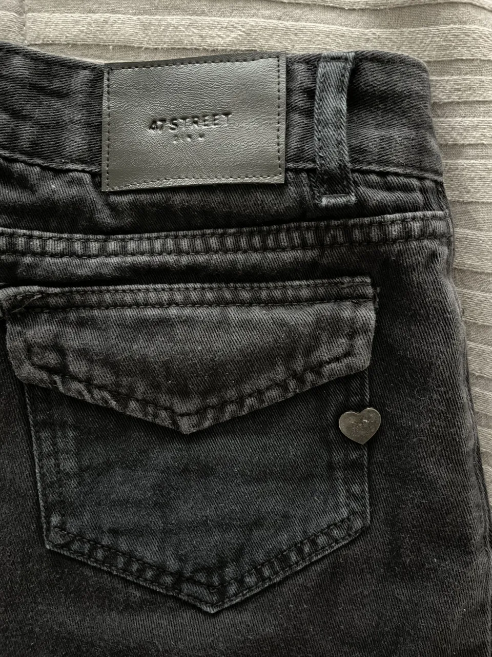 Short 47 Street - imagen 4