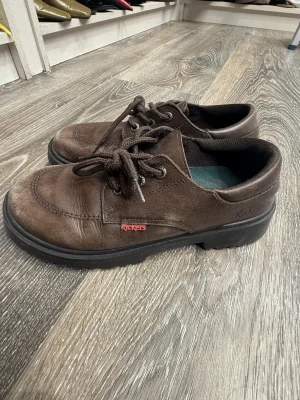 Kickers