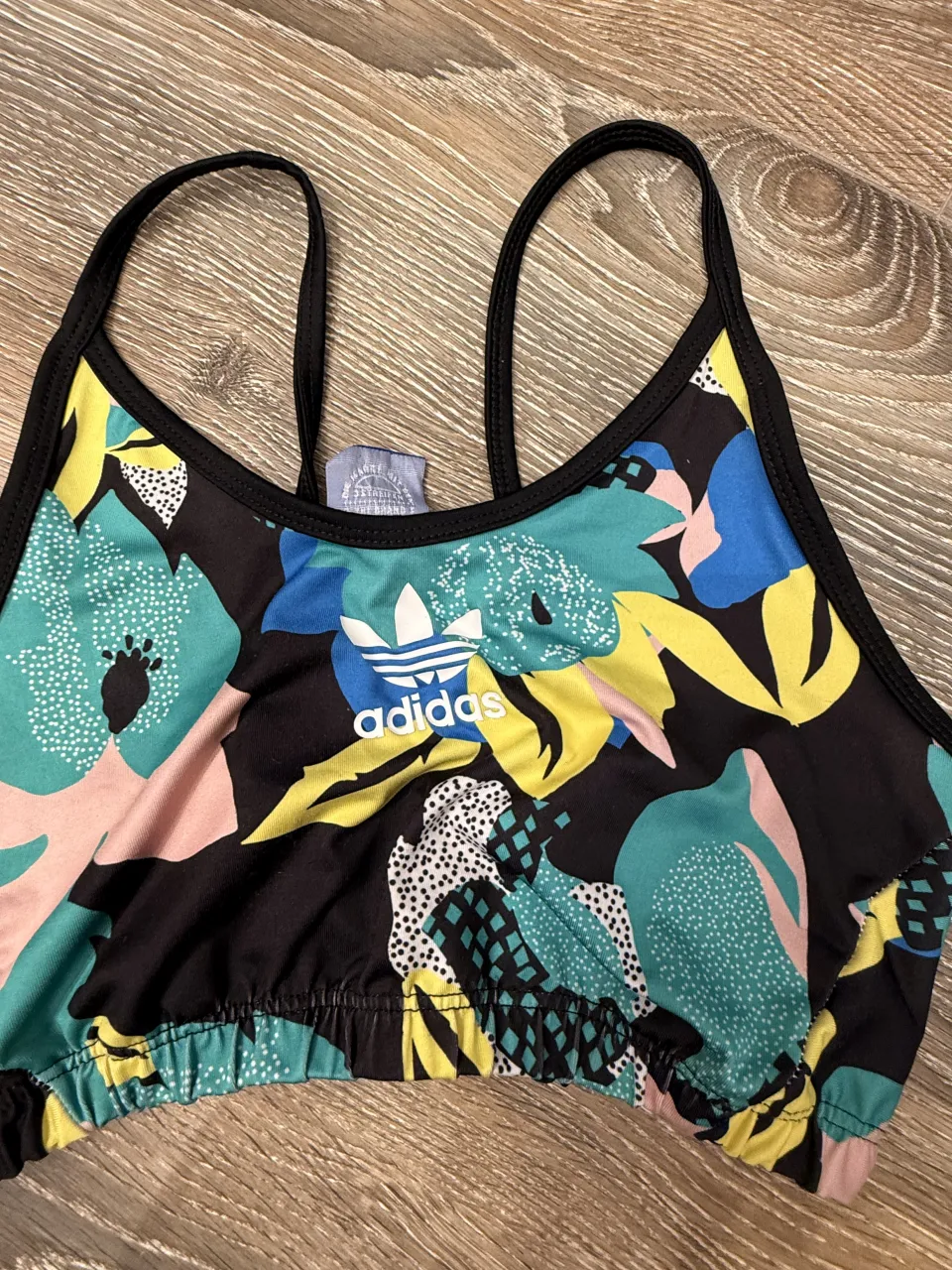 Top adidas
