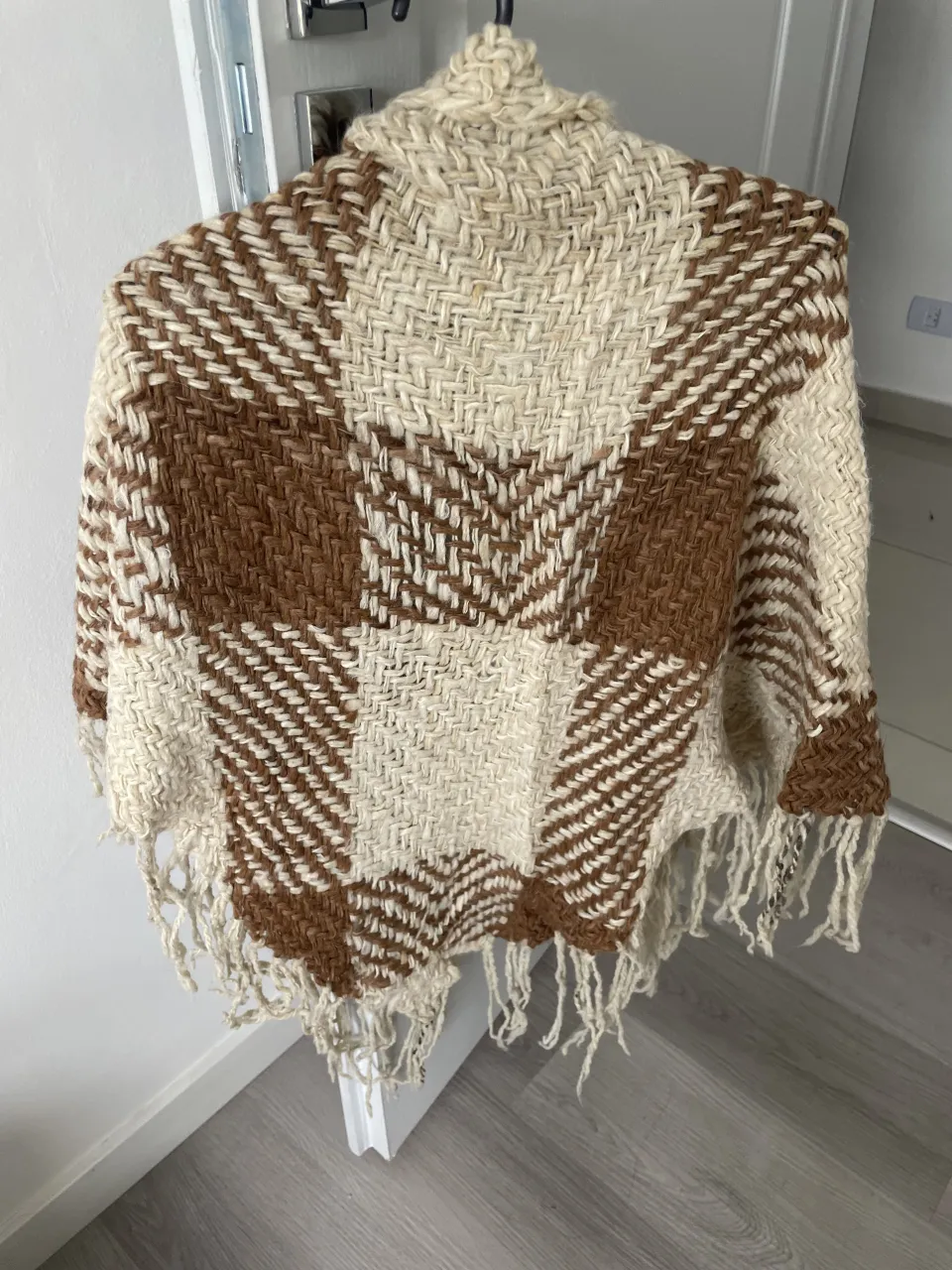 Poncho A.a.a miniatura 2
