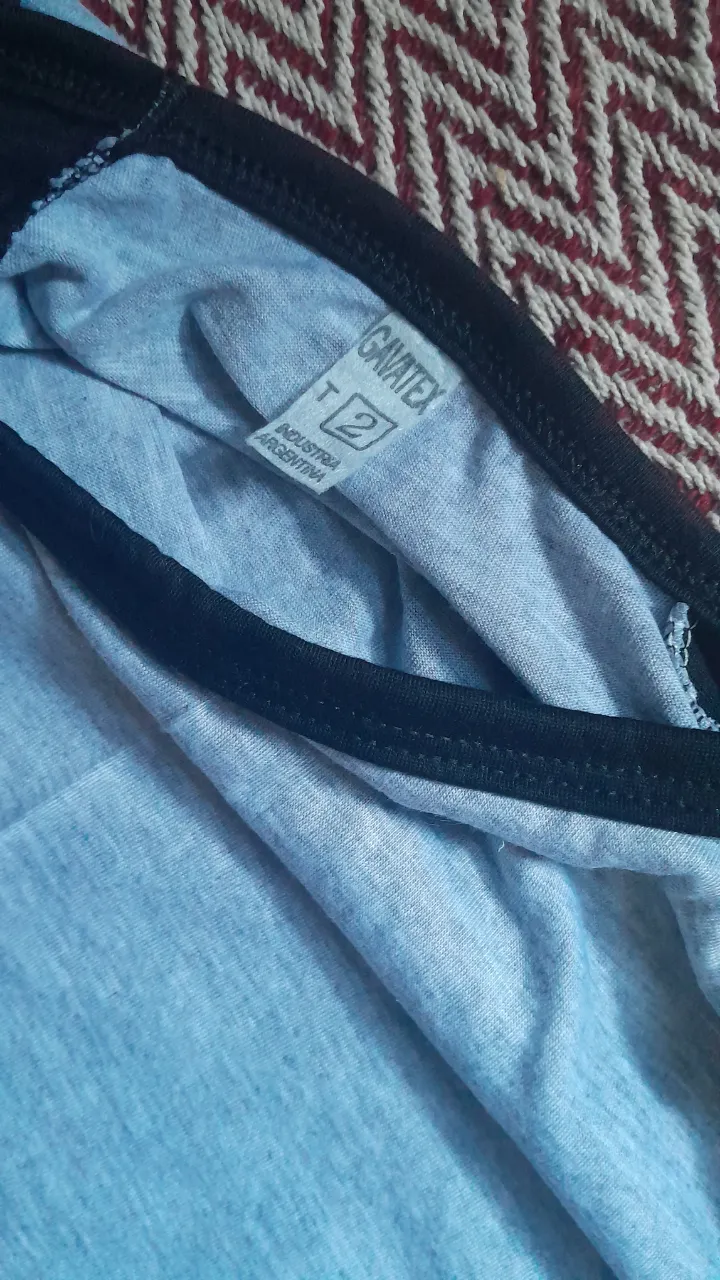 Remera TOP DESIGN - imagen 3