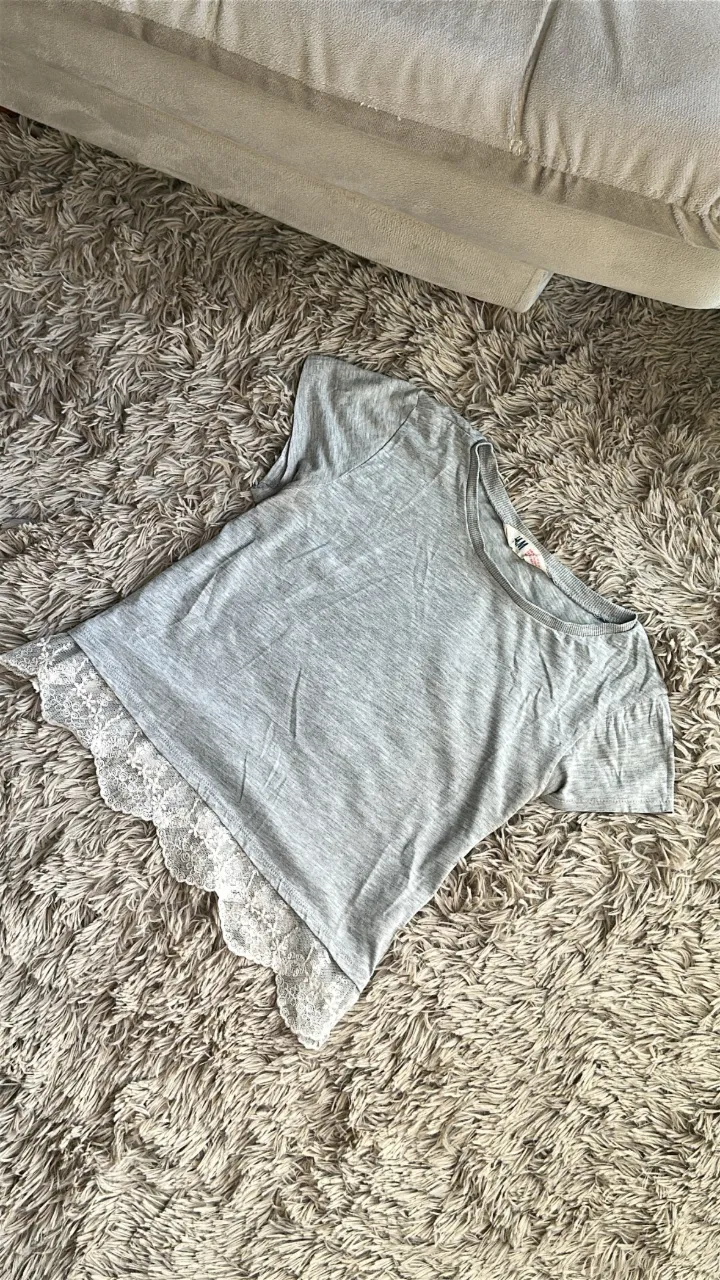 Remera H&M - imagen 1