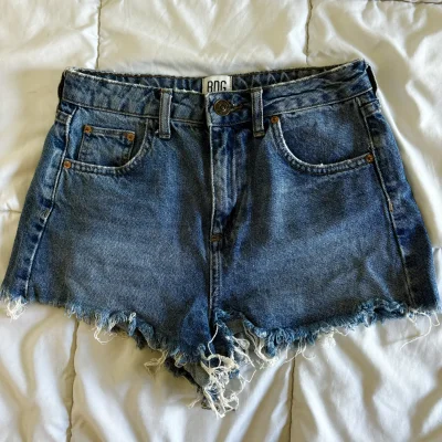 Urban Outfitters · Talle US 27