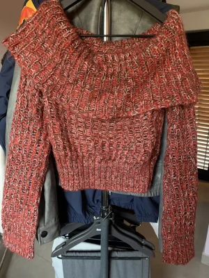 Sweater Nucleo · Talle S