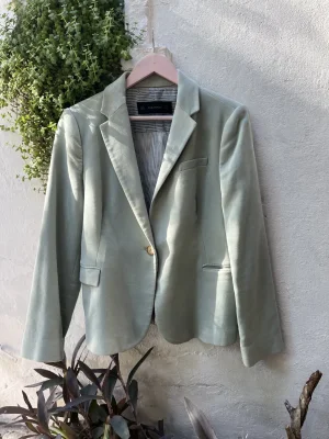 Zara Basic