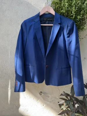 Zara Basic