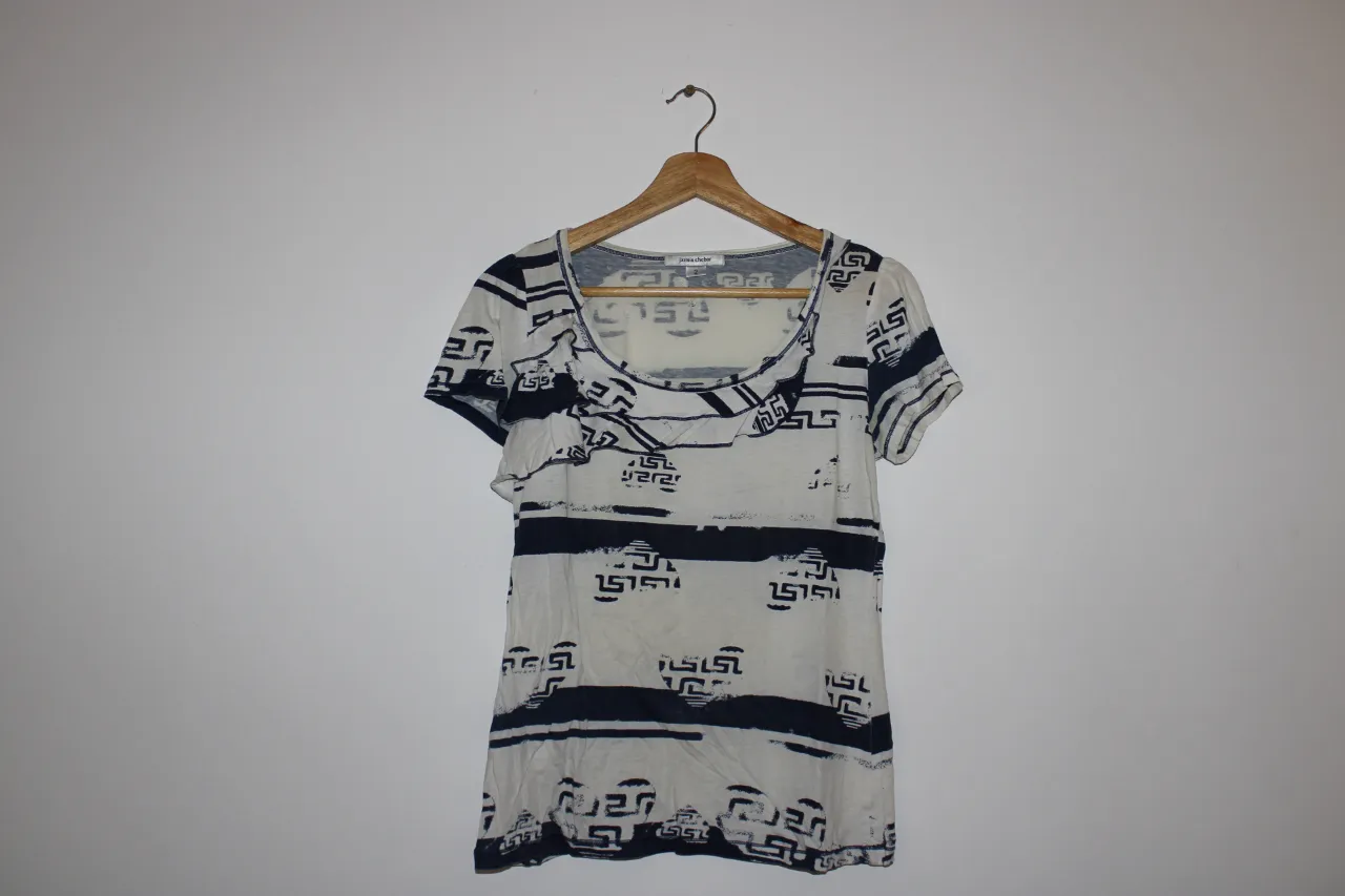 Remera Jazmín Chebar - imagen 1