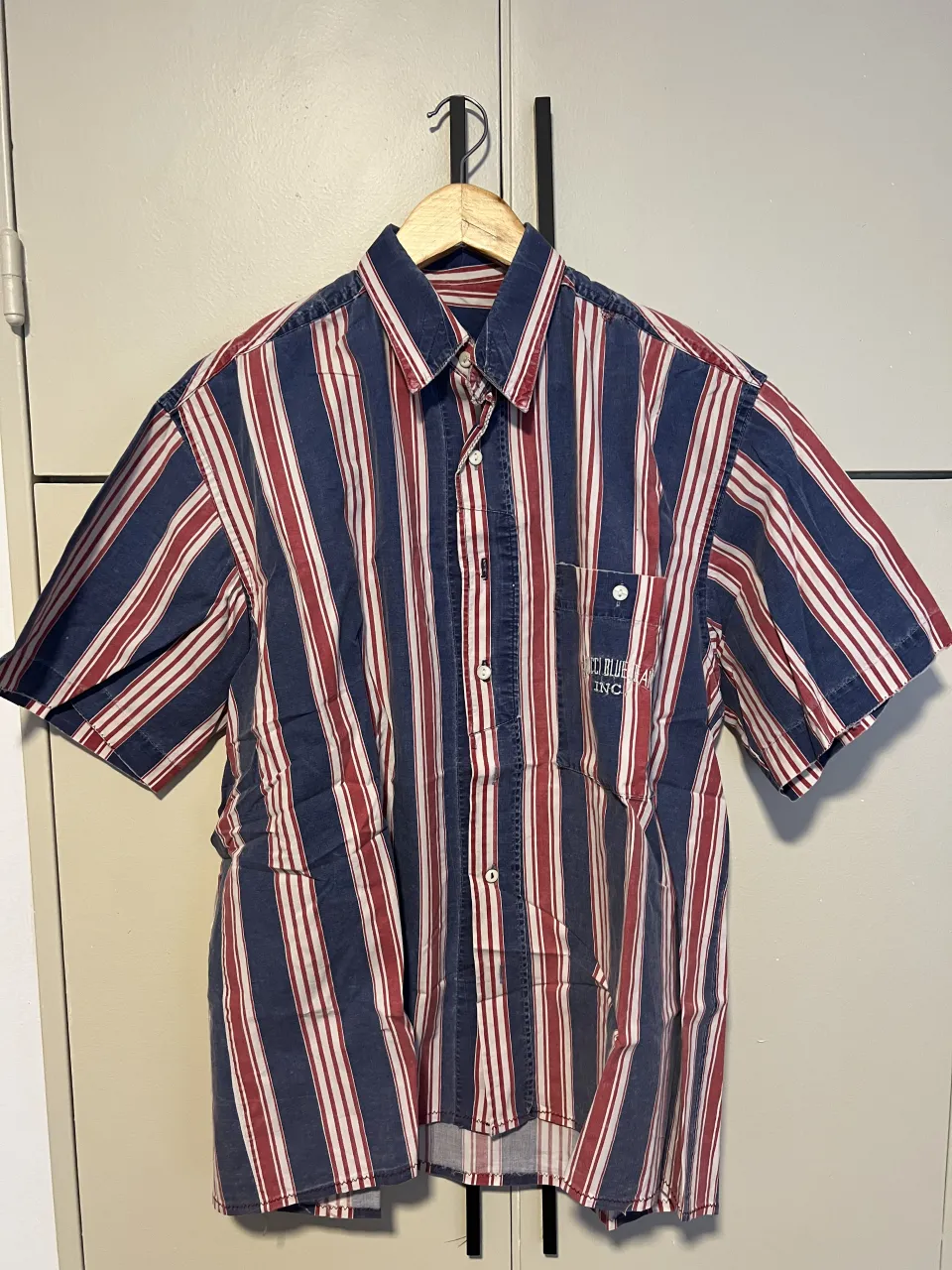Camisa A ≠ - imagen 1