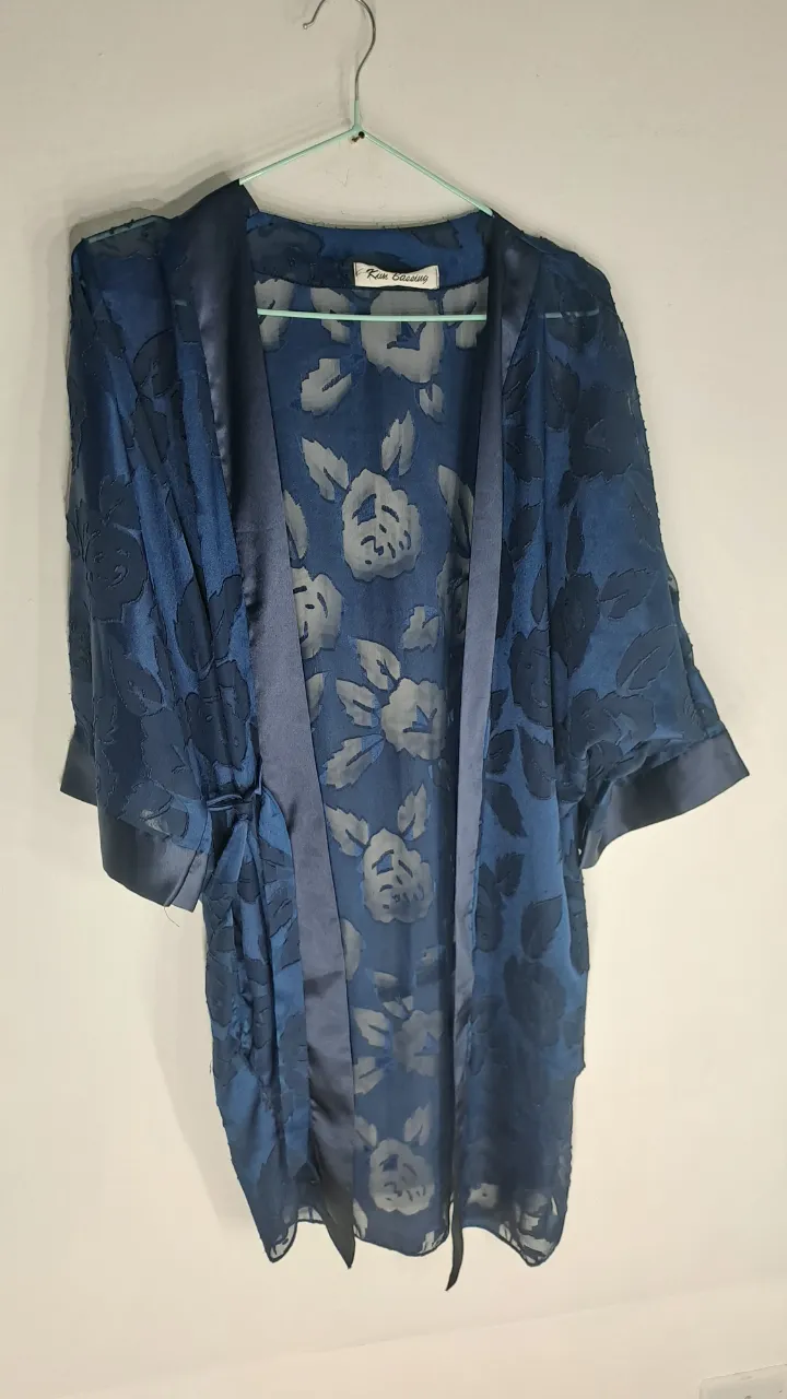 Kimono Kim bassing - imagen 1