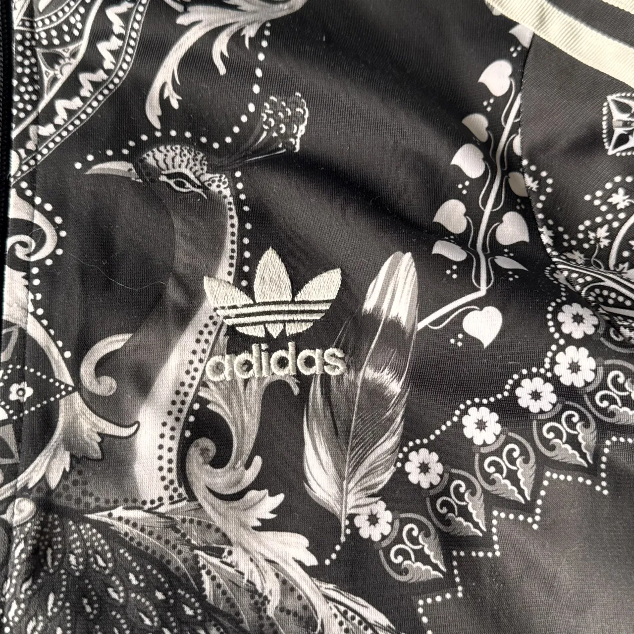 Buzo adidas - imagen 2