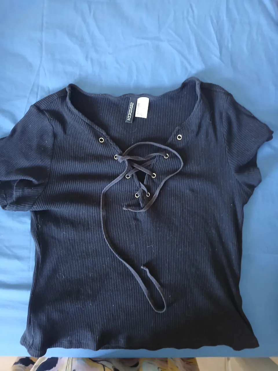 Remera Divided
