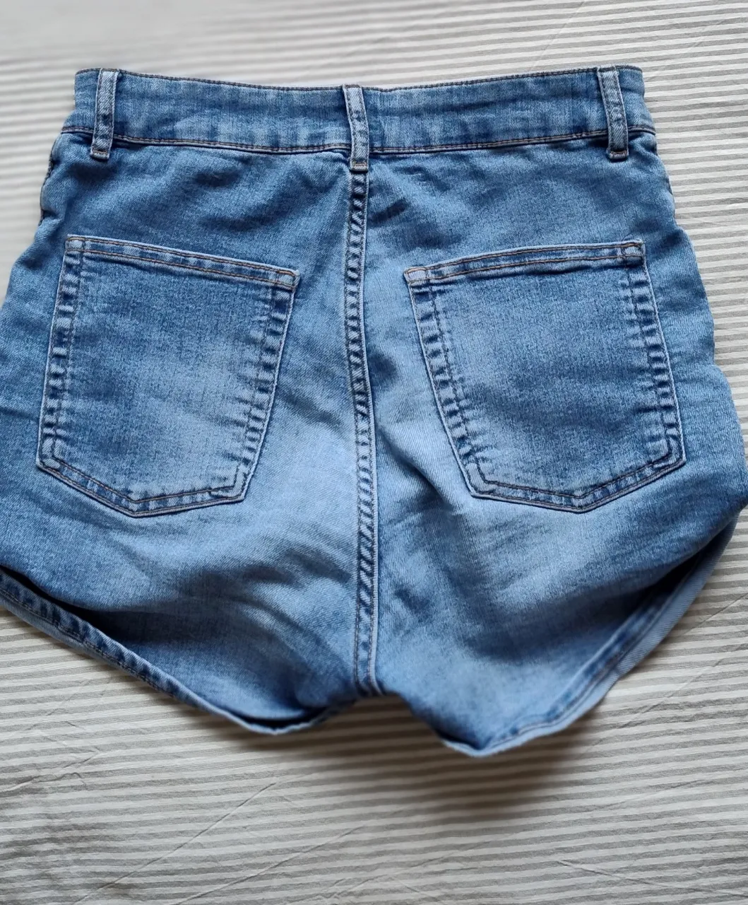 Short Divided - imagen 2