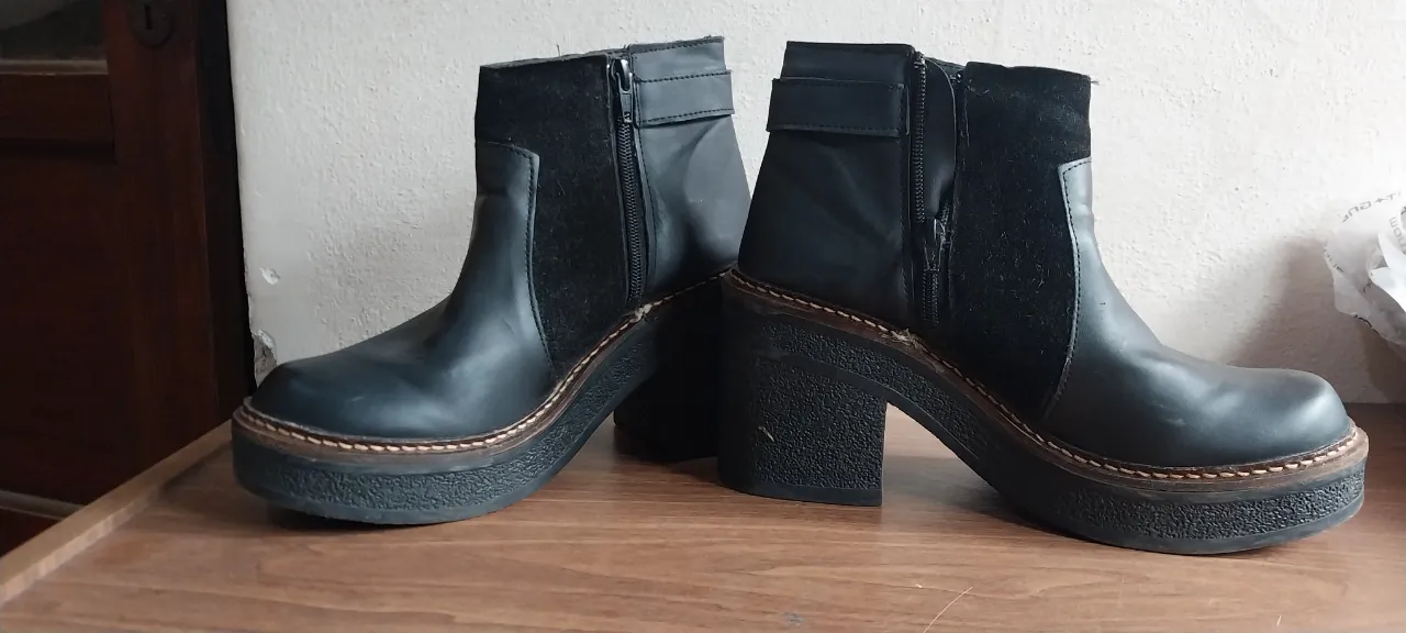 Borcegos Aa collection - imagen 2