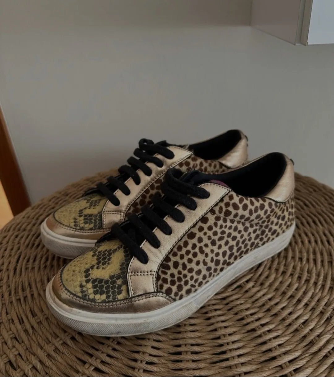 Zapatillas Sofia Sarkany - imagen 2