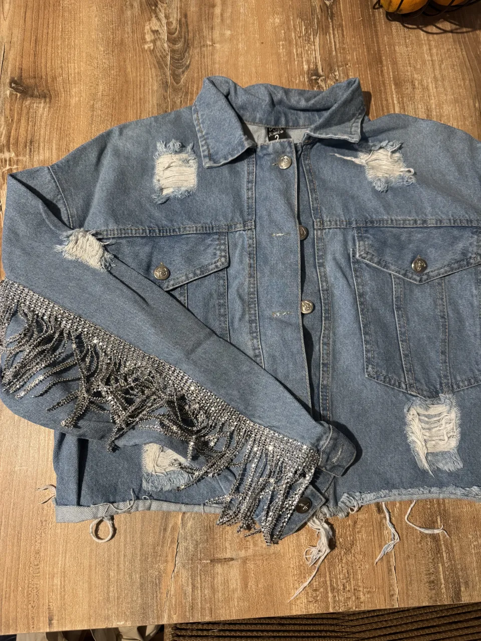 Campera A ≠ - imagen 1