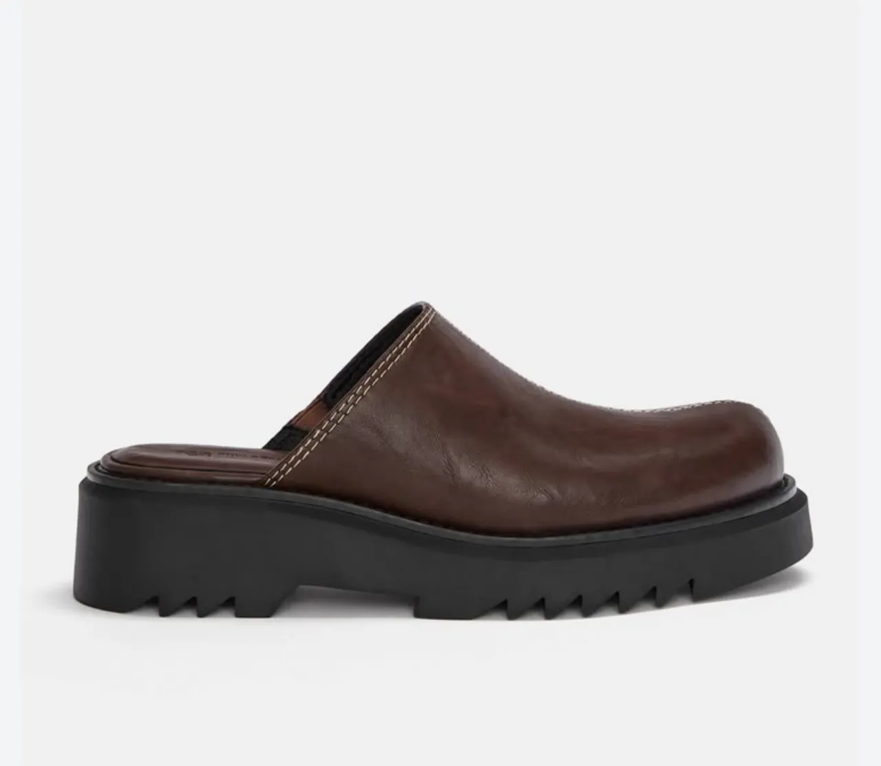 Zuecos Pull & Bear