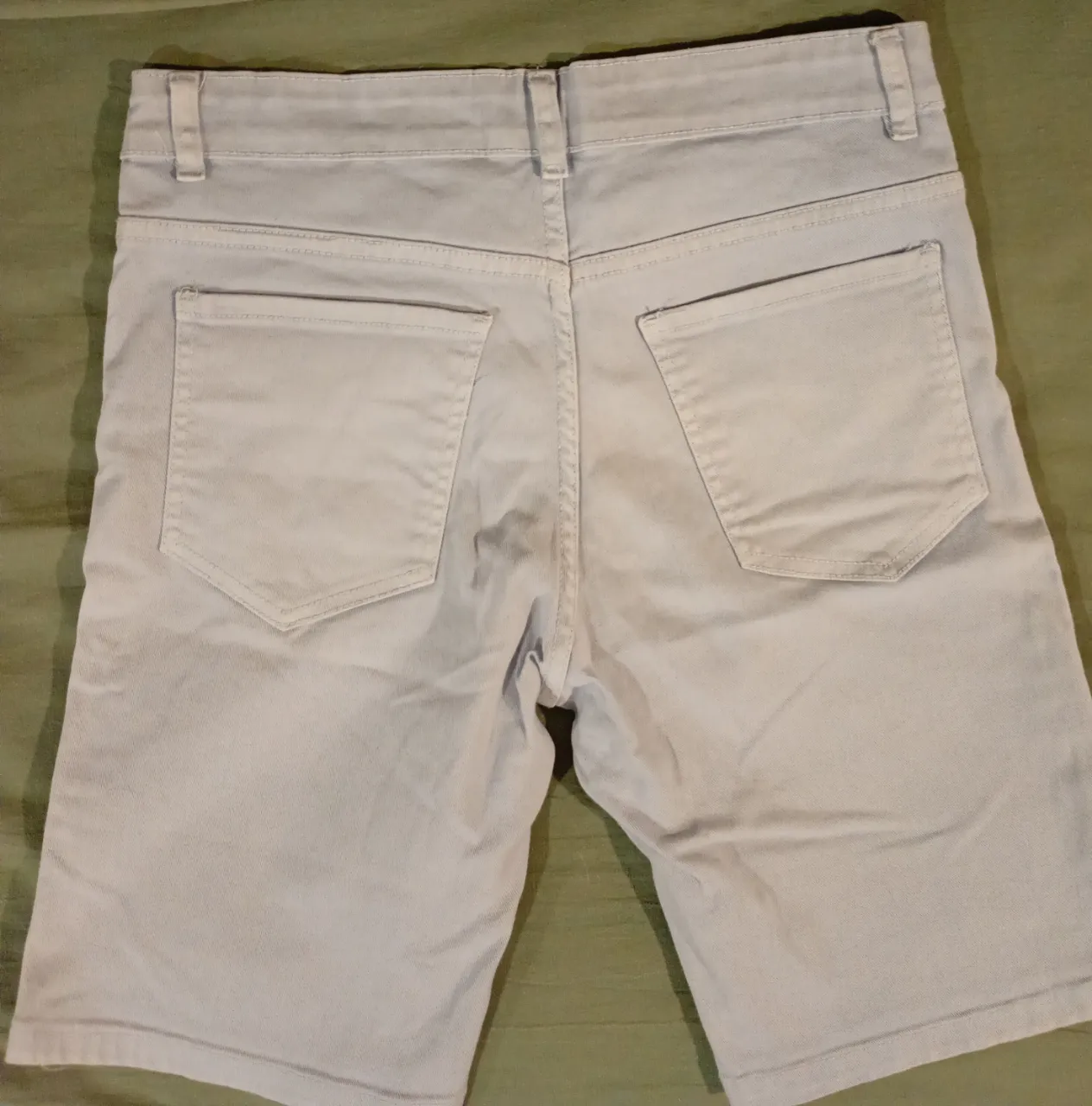 Bermuda Sin marca. - imagen 2