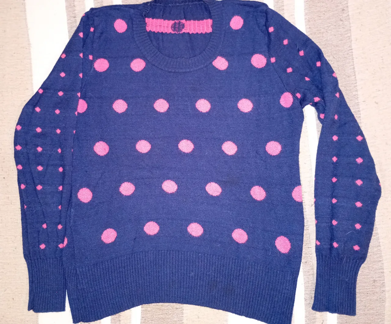 Sweater Sin marca. - imagen 1