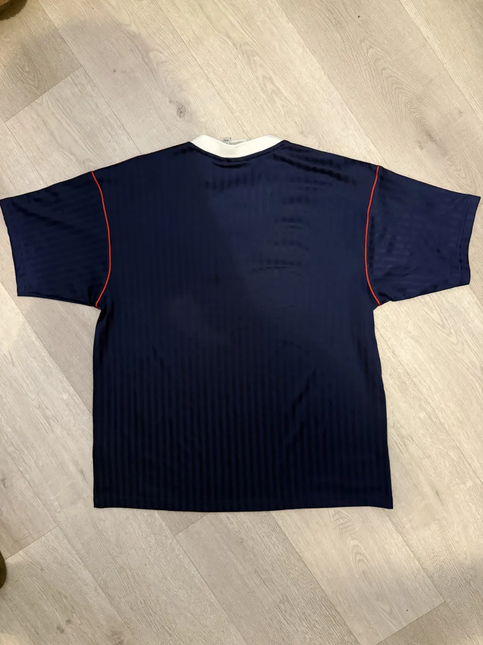Camiseta adidas miniatura 5