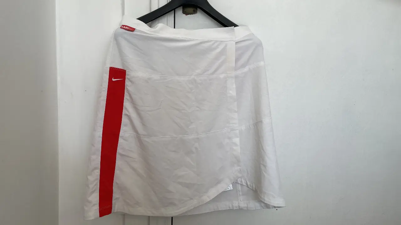 Pollera Nike - imagen 1